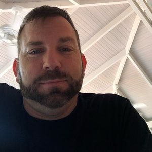 Meet your Posher, Dennis